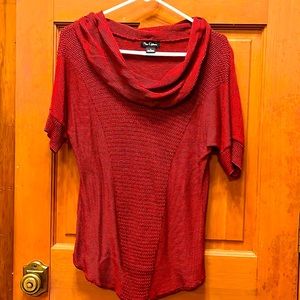 Nue Options Size Small Womens red/black sweater blouse